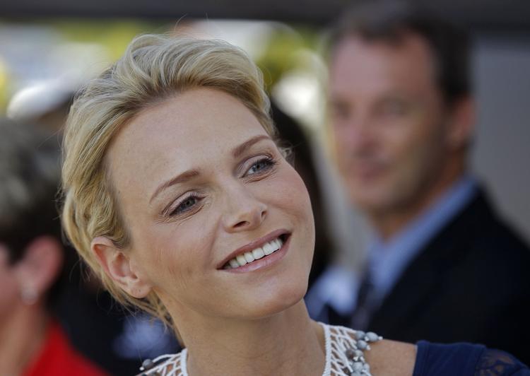 Gift. Sydafrikanske Charlene har nu titel af prinsesse af Monaco. 
