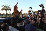 Trussel. Libyen kan vælge at gå fra forsvar til angreb, advarer Moamar Gaddafi. 