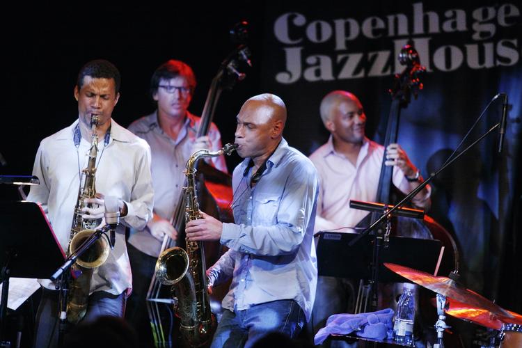 At det overhovedet kan lade sig gøre at tale om overskud, dedikerer Copenhagen JazzHouse til musikerne, som i den grad holder igen med honorarkravene. Foto fra Copenhagen Jazz Festival 2010. 