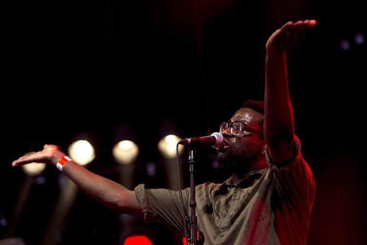 Fortiden. Tunde Adebimpe og resten af TV on the Radio kunne ikke skjule, at deres gamle albums er bedre end deres nye. 