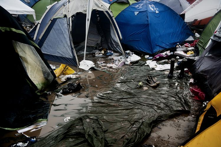 Mudder. En uge på festival med regn og mudder er hård kost for telt, sovepose og andet grej. Her er tips til rengøringen af udstyret, så det er klar til endnu en festival. 