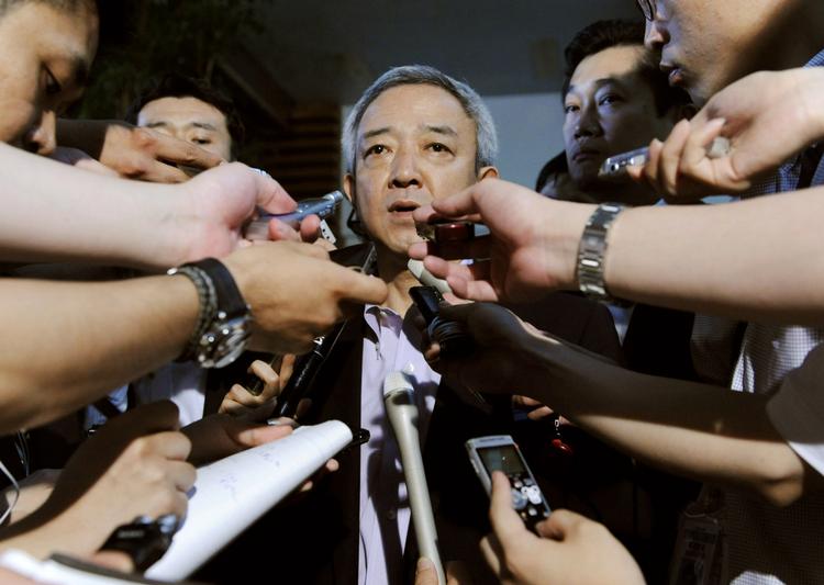 Opsigelse. Japans minister Ryu Matsumoto med ansvar for genopbygning oplyser, at han trækker sig fra posten, som han blev tildelt for kun syv dage siden. 