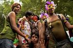 Homofobi. Indiens sundhedsminister, Ghulam Nabi Azad, har vakt harme med udtalelser om, at homoseksualitet er »unarturlig« og »en sygdom, der bringes til landet af udlændinge«. 