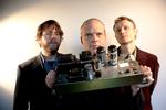 Topnavn. Medeski, Martin &amp; Wood kommer til København og spiller deres helt egen version af tung, rytmisk improviseret jazz. 