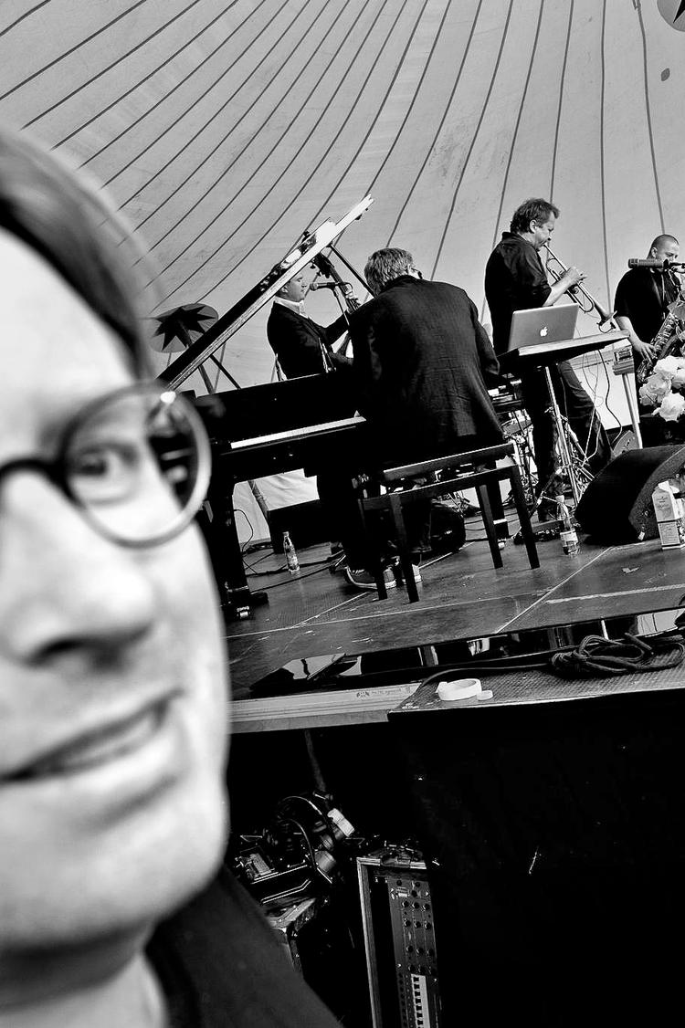 Ildsjæl. Følelserne er det vigtige når Niels anmelder musik - ikke de tekniske kvaliteter. 