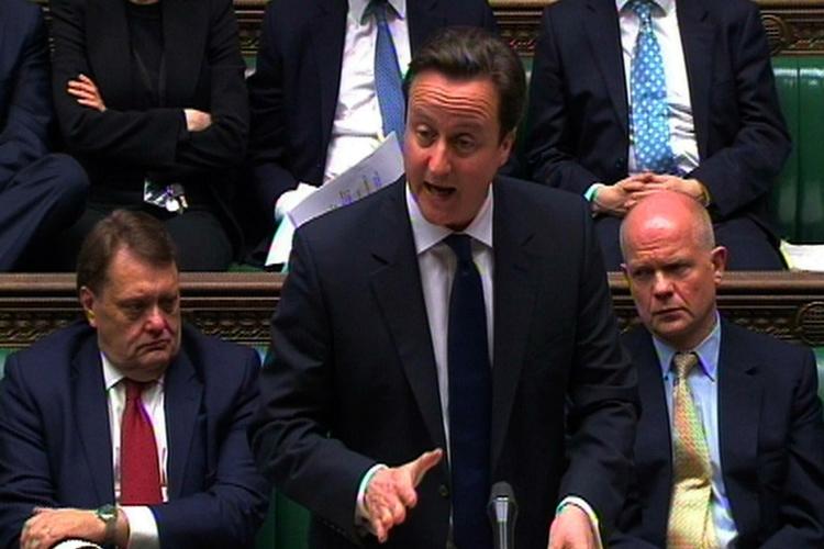 AFLYTNINGSSKANDALE. David Cameron vil have news of The Worlds telefohacking undersøgt til bunds. 