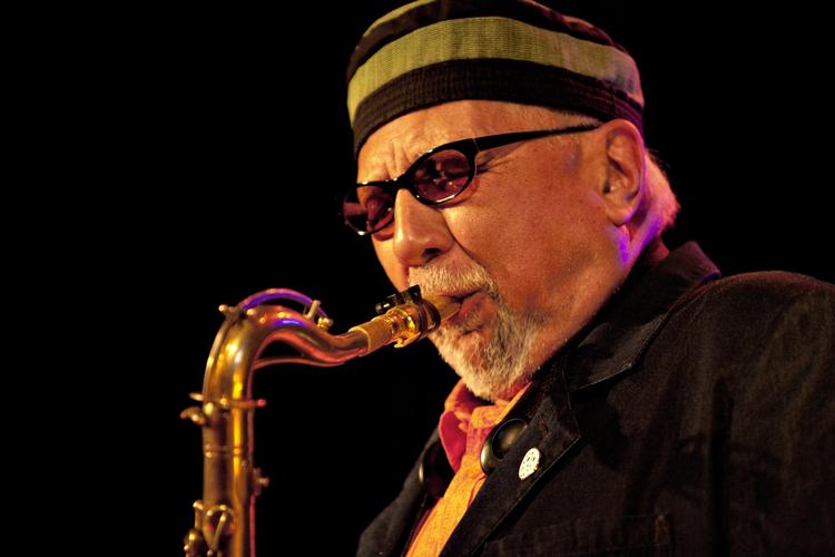Populær. Der var trængsel for at høre Charles Lloyd med superkvartet, da de spillede onsdag under jazzfestivalen. 