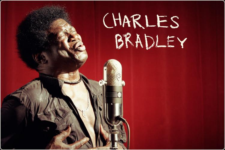 Ærligt. Det mærkes tydeligt i Charles Bradley sange, at han er mand, der har oplevet flere tragedier end de fleste. 