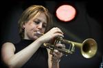 Trut. Trompeten er blandt de upopulære instrumenter hos kvinder. Her er det den amerikanske trompetist Ingrid Jensen. 