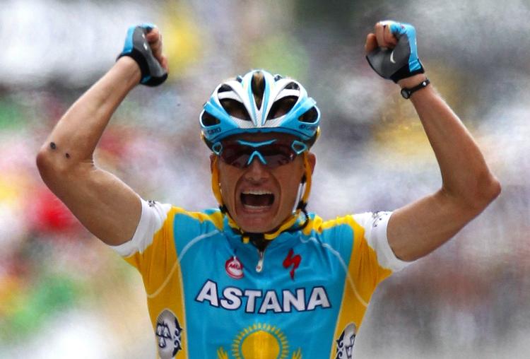 resocialiseret. Alexandre Vinokourov vandt en etape i Touren i 2010, hvor han gjorde comeback og sluttede som nummer 16. 