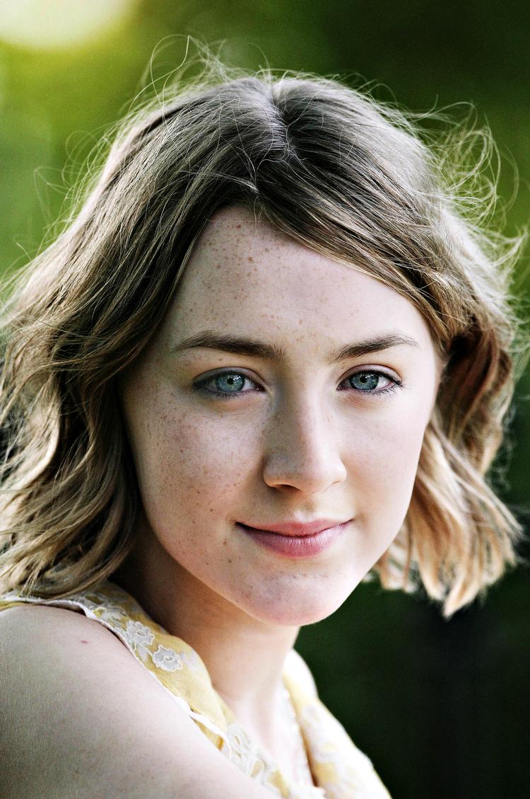 Gennembrud. Saoirse Ronan var blot 13 år, da hun slog igennem i filmen 'Atonement' (på dansk: 'Soning'), hvor hun spillede sammen med blandt andre Keira Knightley. 