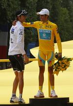 Rollefordeling. Tour de Frances to hovedpersoner i 2010 er igen rivaler i årets udgave, hvor Contador nu pludselig kører for Bjarne Riis - og dermed 'Danmark'. 