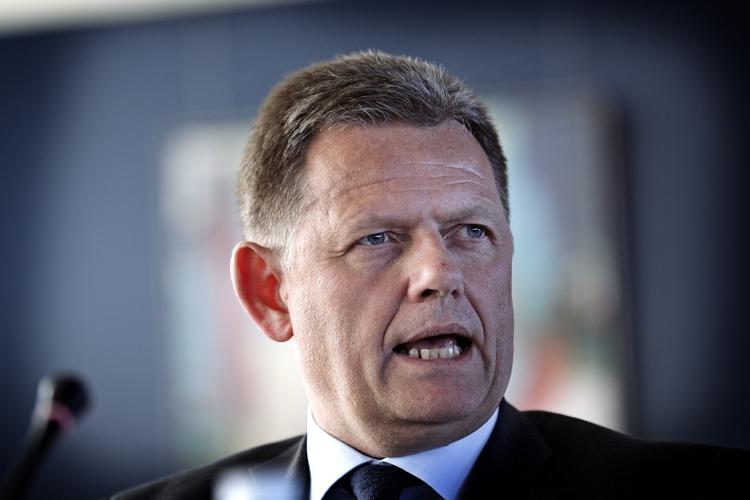 Racisme. Det vil være meget vanskeligt at ændre racismeparagraffen, mener justitsminister Lars Barfoed. 