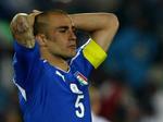 slut. En knæskade gør en ende på Fabio Cannavaros fodboldkarriere. 