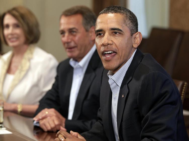 Gældskrise. Forhandlinger mellem demokraterne og republikanerne anført af senator John A. Boehner (i midten), kan gå hen og blive en stor mundfuld for Barack Obama. Kongressen skal nemlig nå til enighed om besparelser i billionklassen, for at USA ikke ender op med en slunken statskasse. 