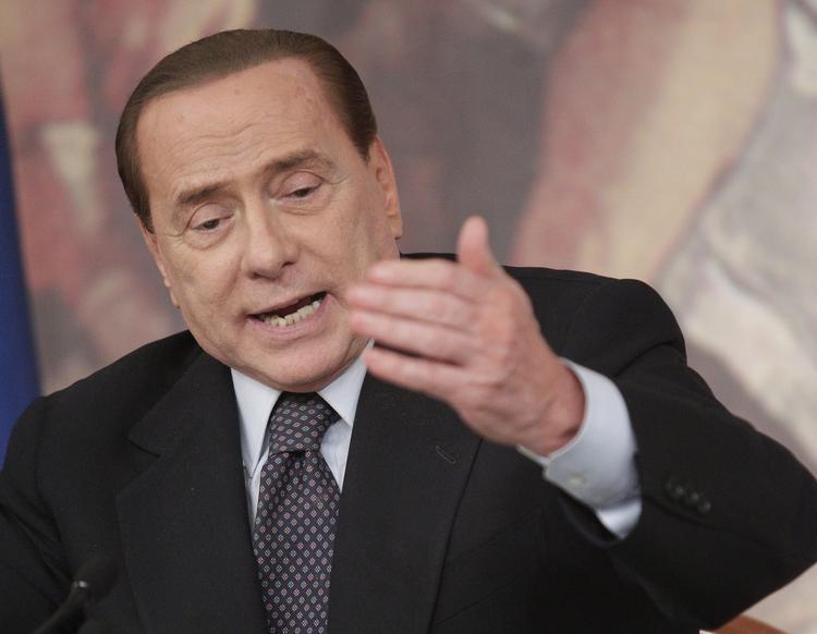 Udskældt. Silvio Berlusconi  og Italien kan gøre Grækenland selskab som ny kriseøkonomi i EU. 