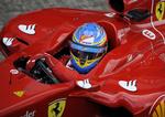 Grandprixvinder. Spanske Fernando Alonso kom først over stregen på Silverstone. 