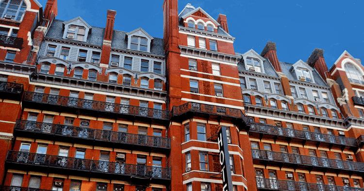 BEVARET. Warhol, Dylan og Cohens favorithotel bliver ikke revet ned. 