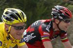 Skiftedag? Årets første alvorlig møde med bjergene kan sende Cadel Evans (t.h.) i gult. 