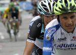 Udfordring. Ivan Basso (forrest) og Andy Schleck har begge kørt for Riis. Og trods Contadors tidstab i går, regner de stadig spanieren som en af favoritterne i årets Tour de France. 