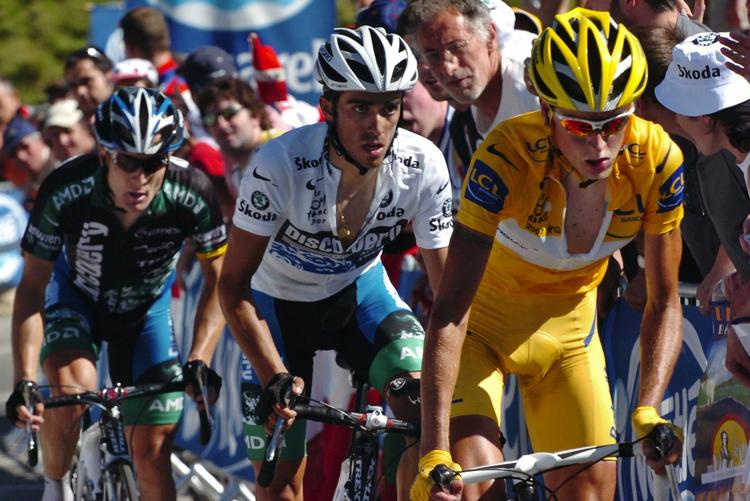 Dommedag. Få timer efter sejren på Col d'Aubisque blev Michael Rasmussen taget af Rabobanks holdkort - og vejen for Contadors første Tour-sejr var banet. 