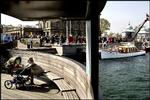 Varmt. Den gennemført bæredygtige restaurant Toldboden ligger i havnen ved Lumskebugten og kongeskibet Dannebrog. 