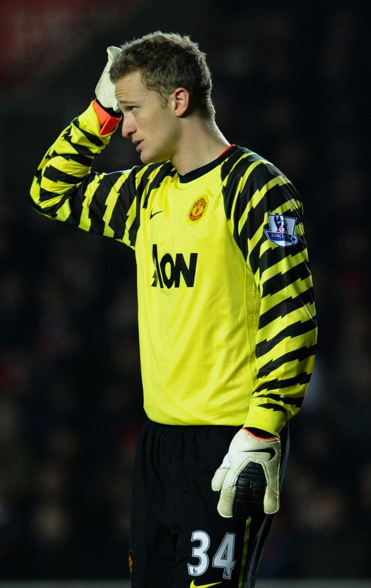 bekymret. Danske Anders Lindegaard får måske uventet konkurrence fra tysk klassemålmand i Manchester United. 