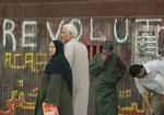 Omvæltning. Det er nye tider i Egypten, hvor det nye kabinet allerede er døbt 'Revolutionsregeringen'. Billedet er taget i går i Kairo. 