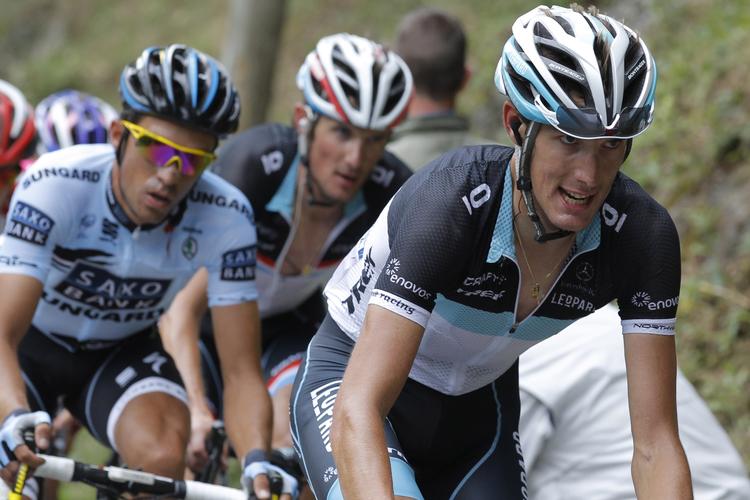 udfordrerne. En forsvarende mester i selskab med to udfordrere; Alberto Contador, Frank og Andy Schleck. 