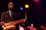 Funky. Maceo Parker har et helt livs erfaring og har allerede spillet sammen med Prince i 80'erne. 7. august står de på scenen sammen igen på 10-Øren i København. 