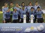 nej! Favoritter? Os? Glem det. Uruguay blev sidste år nummer fire ved VM, men Paraguay, Venezuela eller Peru kan lige så godt vinde Copa America. 