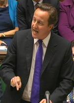 Aflytningsskandale. David Cameron bliver udspurgt af parlamentsmedlemmer i et hasteindkaldt møde. 