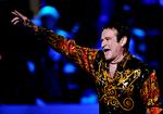Showbizz. Skuespilleren Robin Williams er kendt som en meget aktiv, farverig og alt andet end kostforagtende kunstner. 