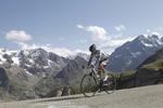 Mirakelmand? Den trefoldige Tour-vinder Alberto Contador skal have noget helt særligt i benene, hvis han skal trække sig sejrrigt ud af dette års franske rundtur. 