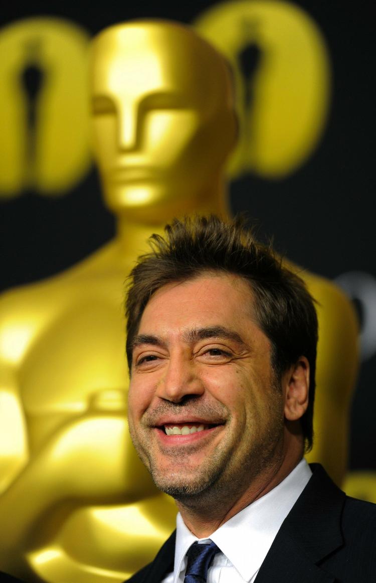 Javier Bardem kommer måske til at smile som Bond-skurk i 'Bond 23', men i givet fald bliver det et ubehageligt et af slagsen. Ifølge The Independent får han dårligt selskab af Rhys Ifans og Ralph Fiennes. 