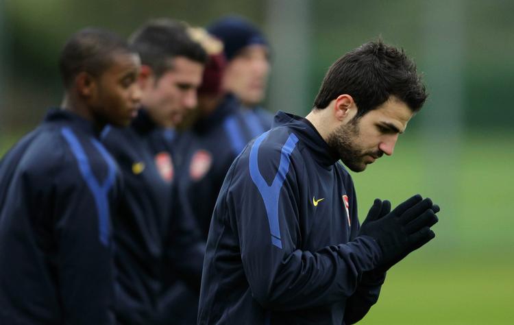 hjem? Flere gange har Césc Fabregas sået tvivl om fremtiden i Arsenal. Han kan, når transfervinduet er lukket, meget vel være skiftet tilbage til Barcelona, hvor det hele begyndte. 