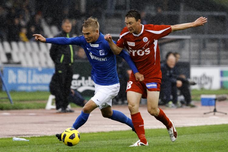 Fight.  Superligasøndagen bød på kulde, regn og en enkelt scoring af SønderjyskE, da de mødte Lyngby på udebane. 
