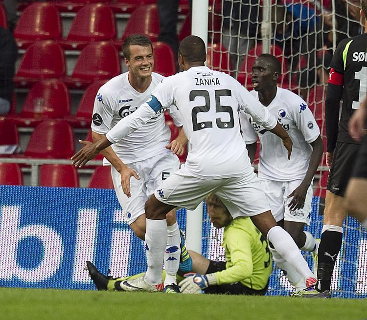 anfører. Mathias 'Zanka' Jørgensen (midt) har haft et par kedelige udfald, siden midterforsvareren blev anfører for FC København. 