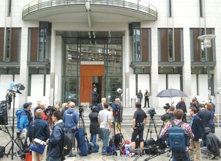 RETSMØDE. Presse fra mange lande er massivt tilstede i Oslo. 