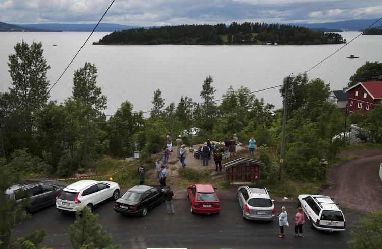 Efterforskning. Politiet er overbevist om, at Anders Behring Breivik ikke havde medskyldige ved skyderiet på Utøya. 
