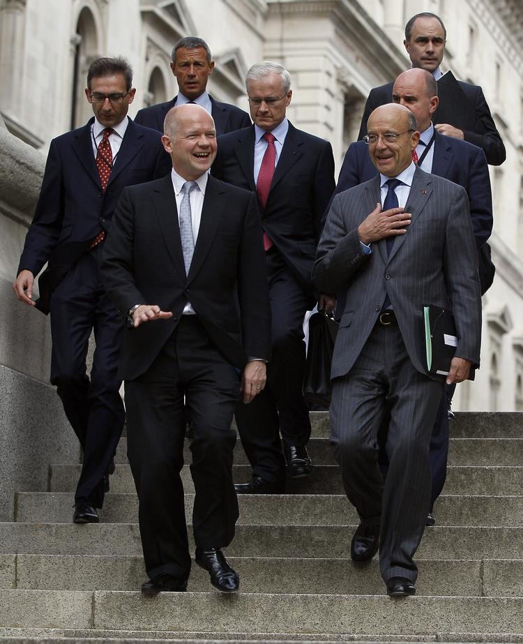 Enige. Storbritanniens udenrigsminister William Hague mødtes med sin franske kollega Alain Juppe. 