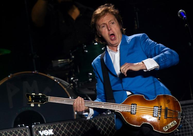 Legende. Paul McCartney spiller både egne og Beatles-sange i de tre timer lange show. 