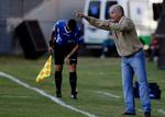 Ny. Alejandro Sabella var asisstenttræner helt frem til 2009, hvor han så fik stor succes med Estudiantes. 