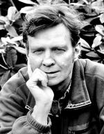 Sømand. Der er storm i mere end en forstand i 'Atlanterhavet' - et mesterligt uddrag fra 'Omkring Charlie' - som er en del af den nye samling Arthur Krasilnikoff-fortællinger. 