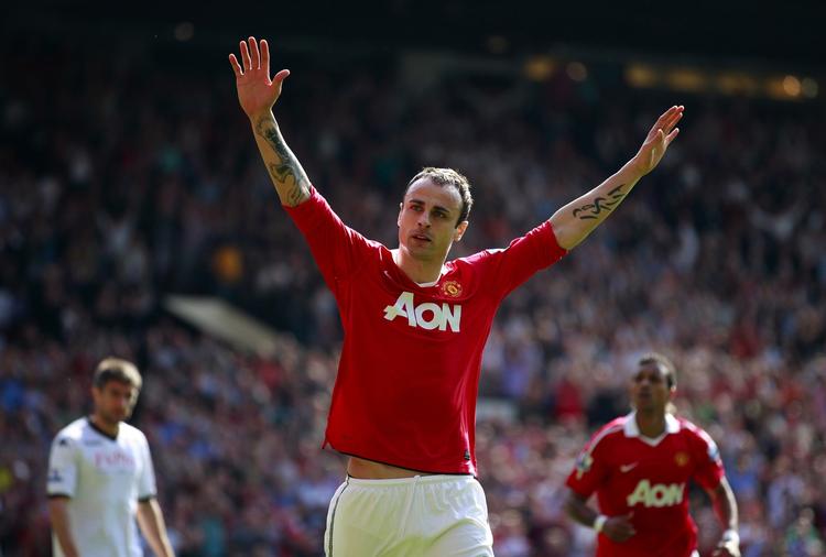 topscorer. Dimitar Berbatov blev delt topscorer i Premier League trods forholdsvis få optrædender hos Manchester United. 