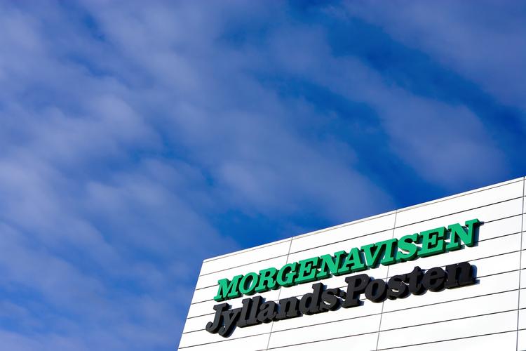 De alarmerende tal gælder alle de store dagblade bortset for Information, hvis læsertal er uændret. Værst står det til hos Jyllands-Posten, der går fra 611.000 til 509.000 læsere på et år. 
