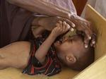 Sult. Over 12 millioner har brug for akut hjælp. Situationen er værst i Somalia, hvor næsten 1,3 millioner børn er afhængige af hjælp. 