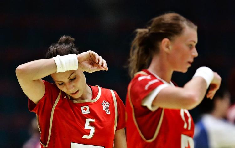 skifte. Louise Svalastog Spellerberg (tv) skifter KIF Vejen ud med FCM Håndbold. 