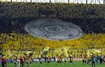 sæsonåbning. Borussia Dortmunds tilhængere er altid garant for en lydstærk kulisse til mesterholdets kampe. Sådan bliver det også i aften, hvor Bundesligaen indledes med en kamp mellem Dortmund og Hamburger SV. 