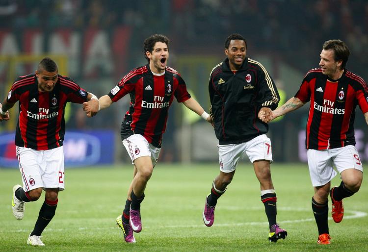 2-1. Kevin Prince Boateng (t.v.) blev matchvinder for AC Milan. 